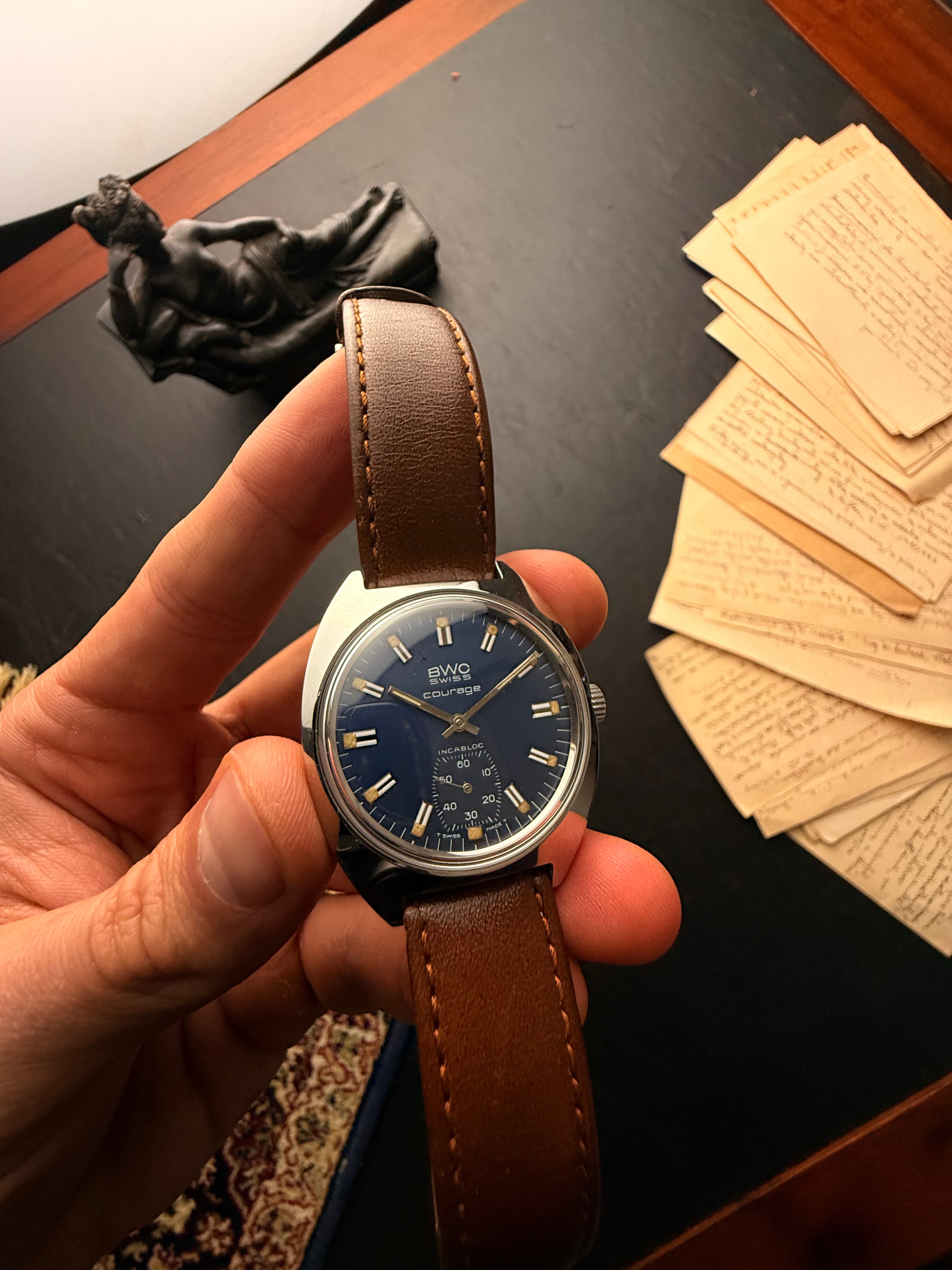 BWC Swiss Courage: The Blue Horizon of Vintage Style