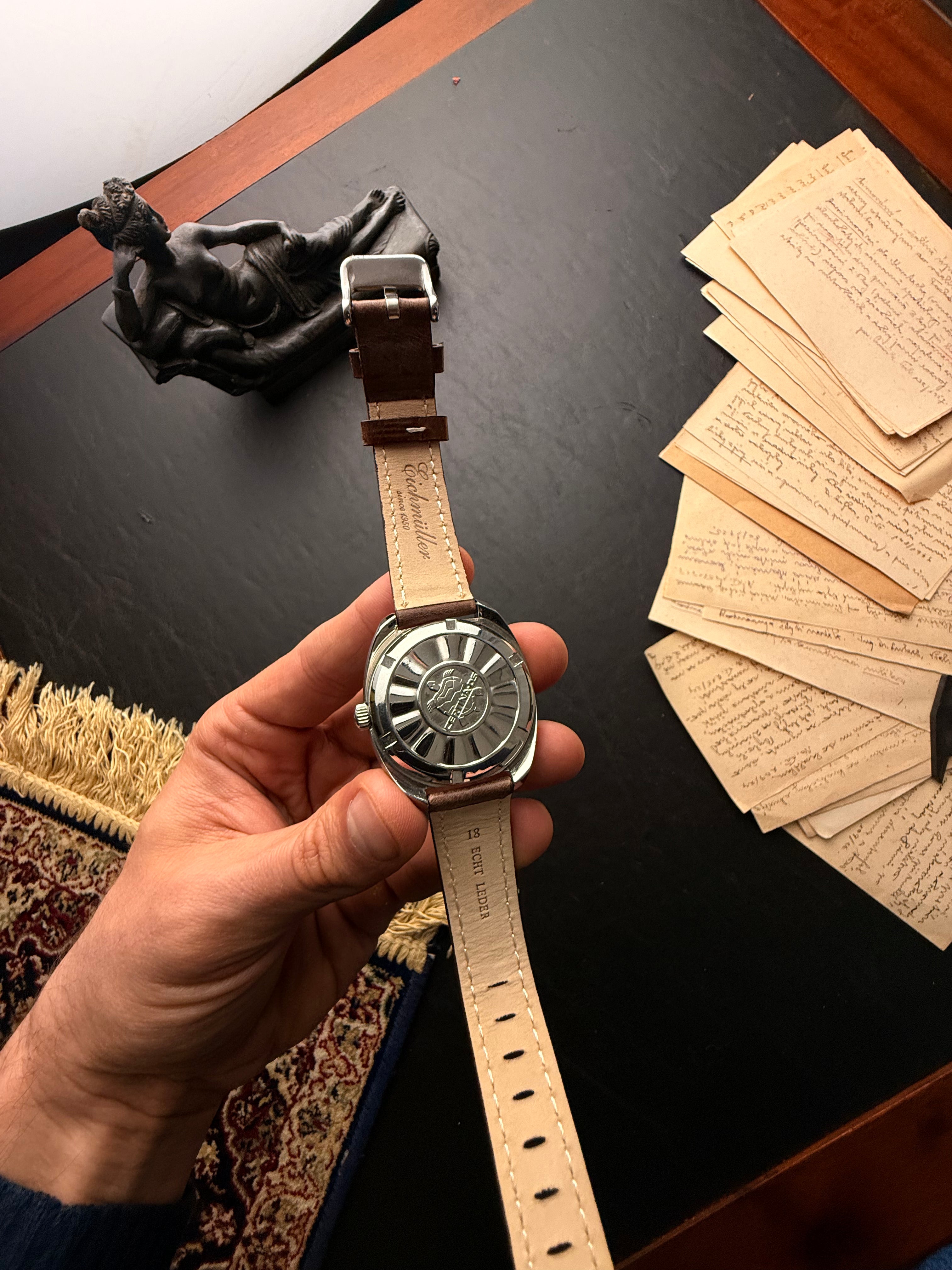 Certina DS-2: The Icon of Robust Elegance