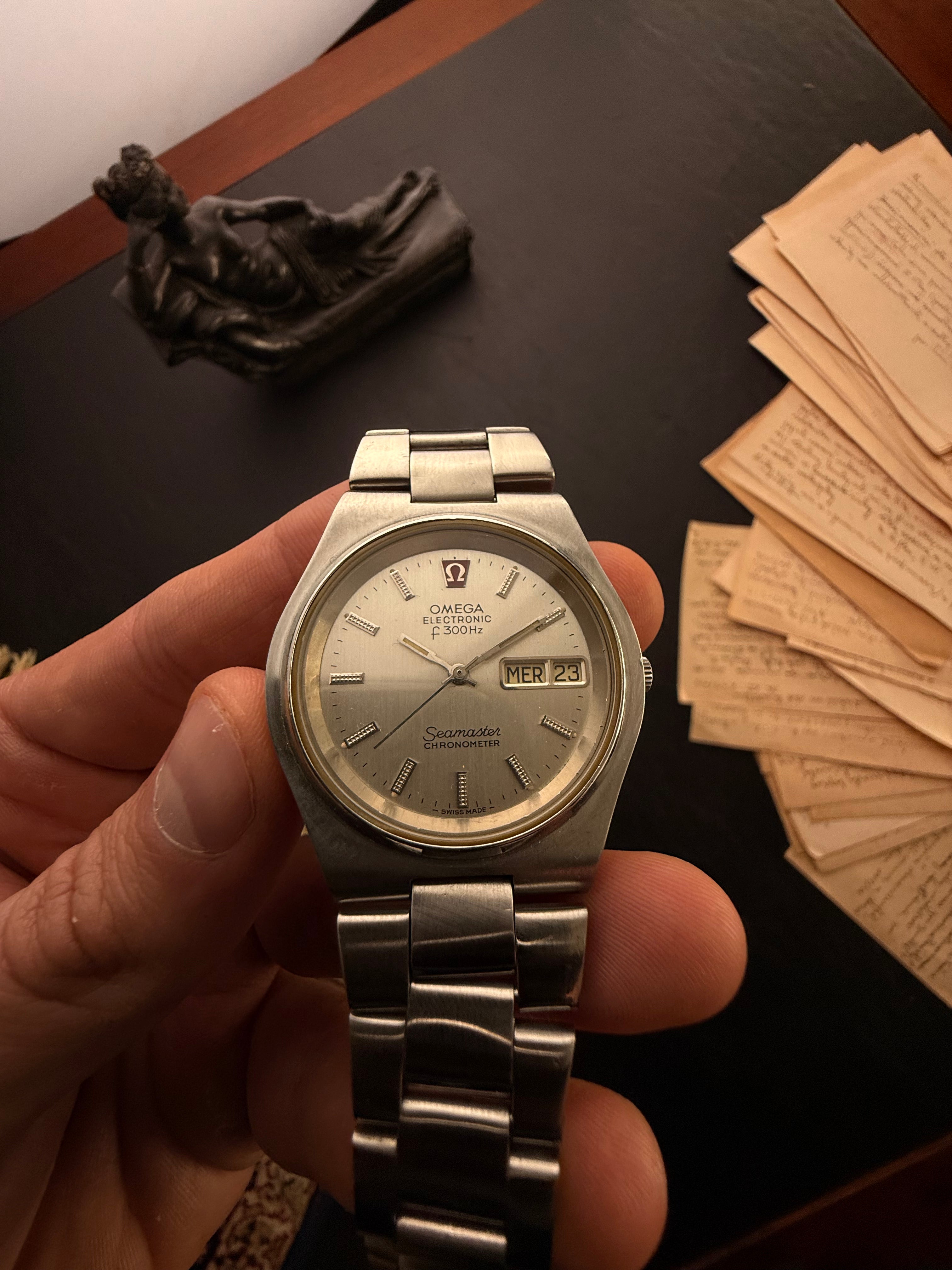 Omega: Seamaster f300Hz — The Hum of Precision