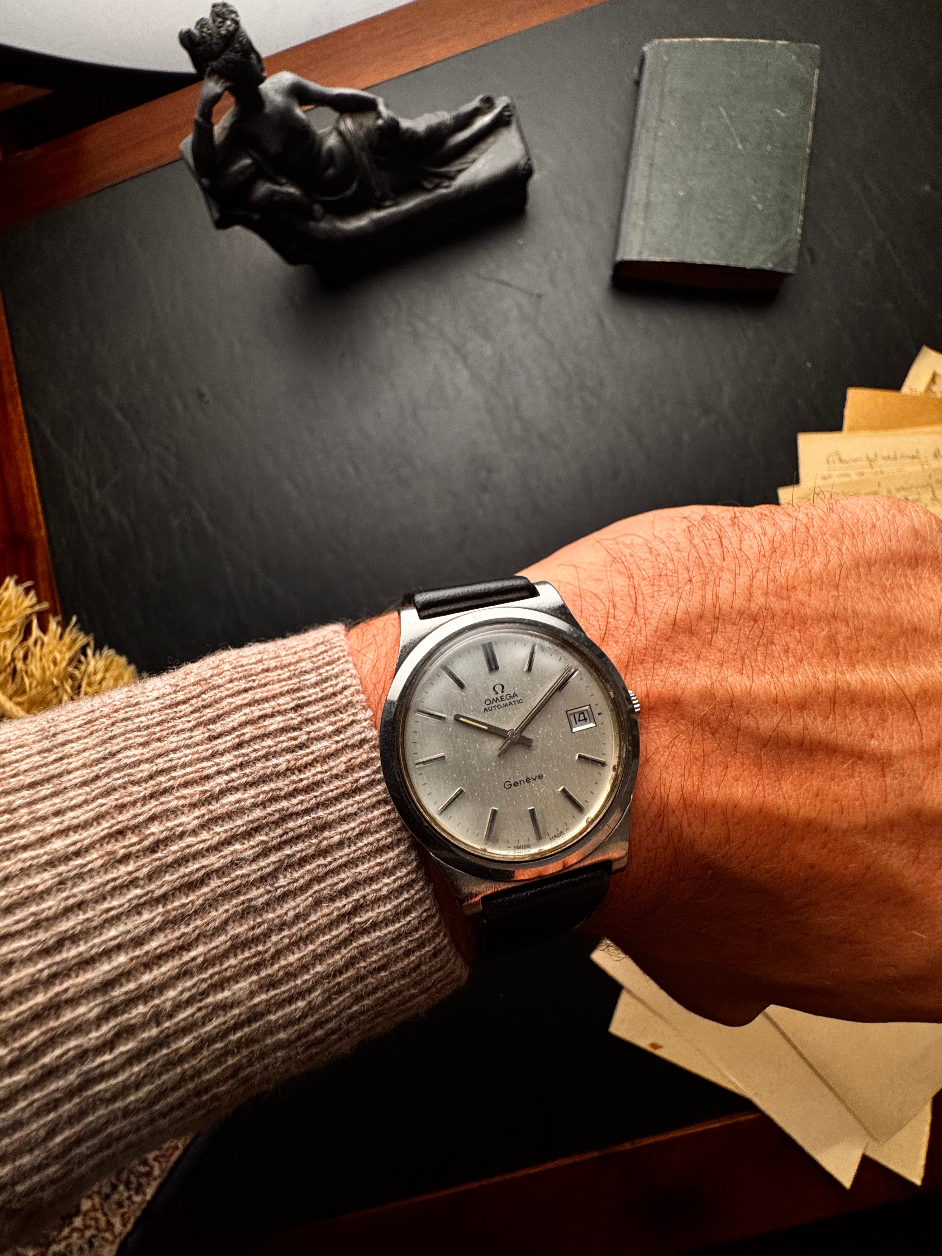 Omega Automatic Genève — Timeless Steel Precision