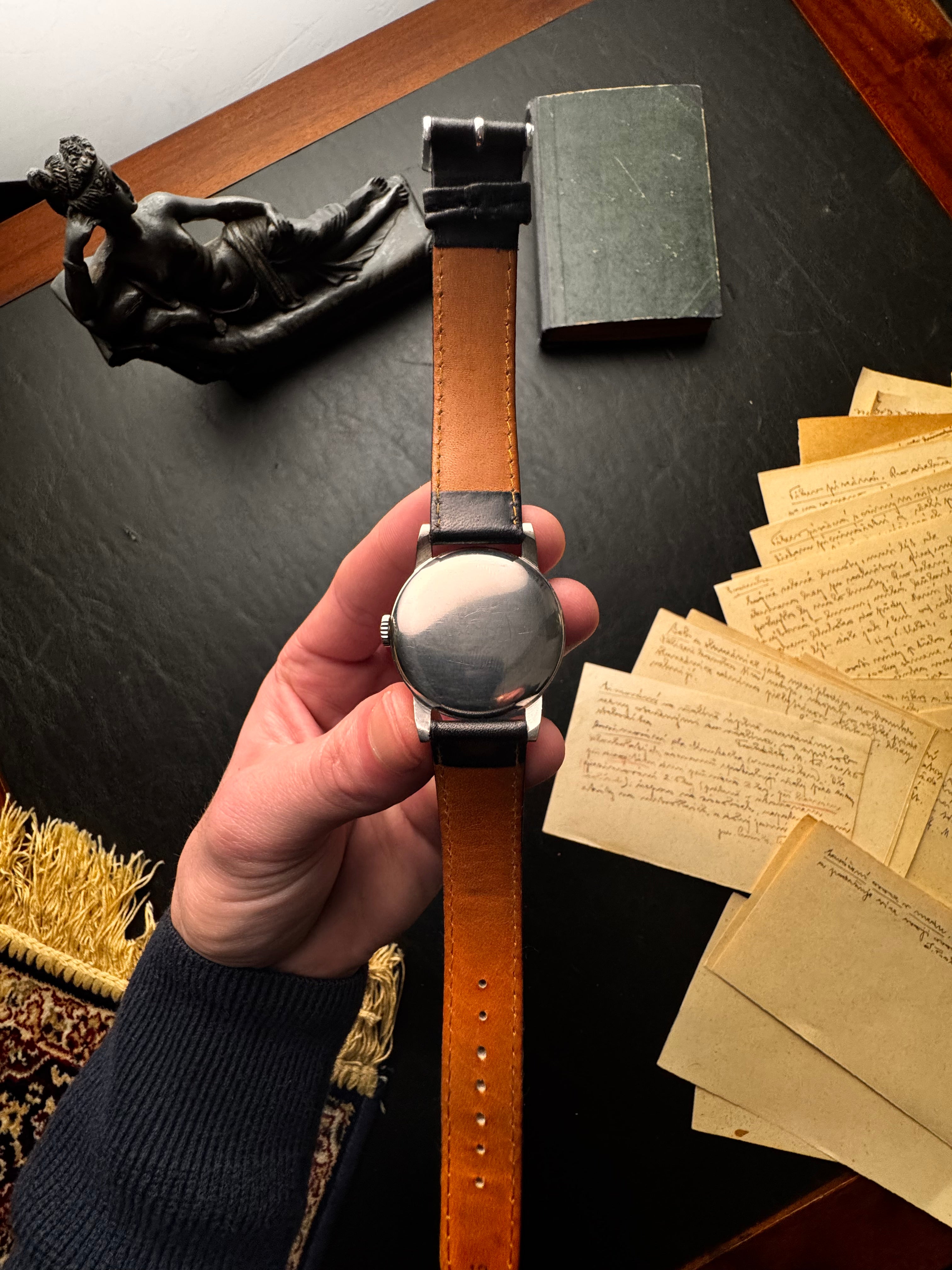 Omega Vintage Manual — "The Officer’s Standard"