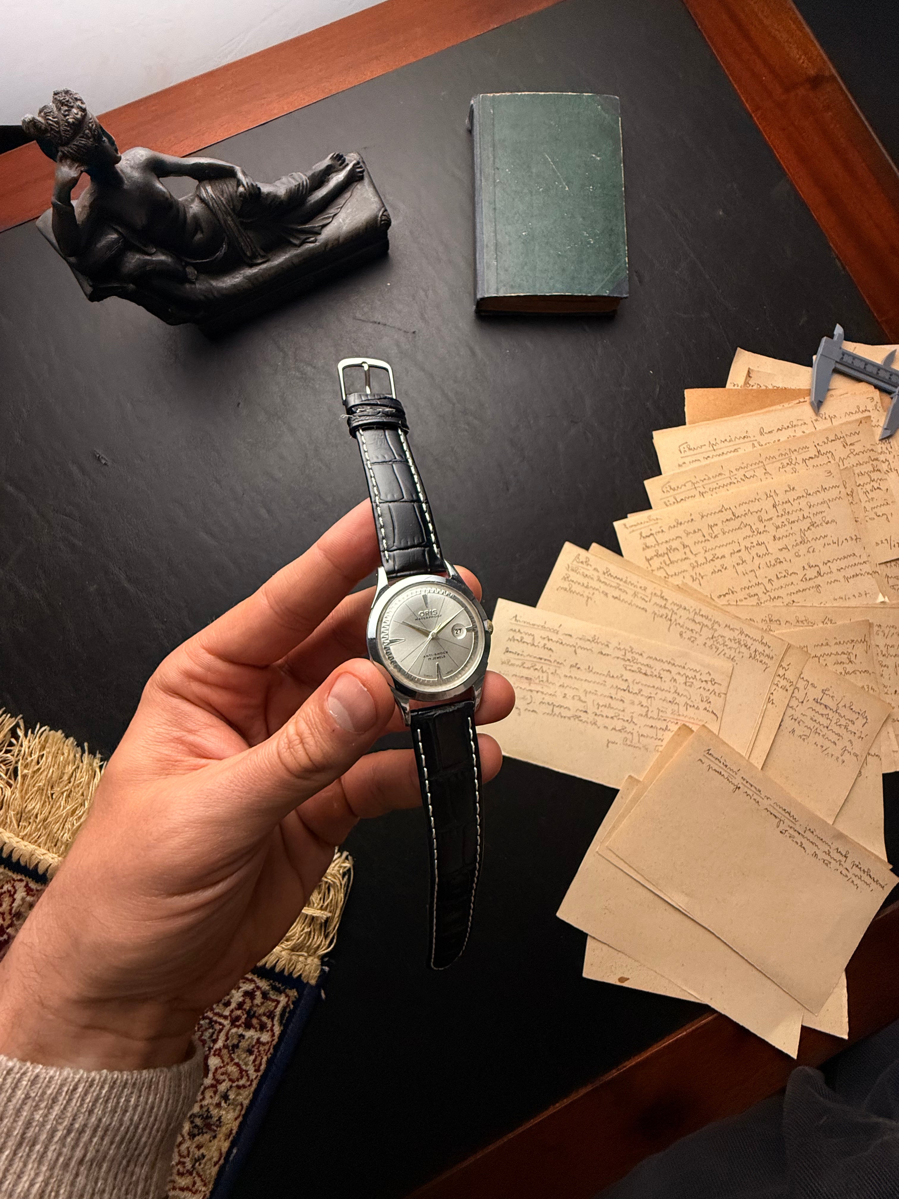Oris Anti-Shock — Mid-Century Functionalism